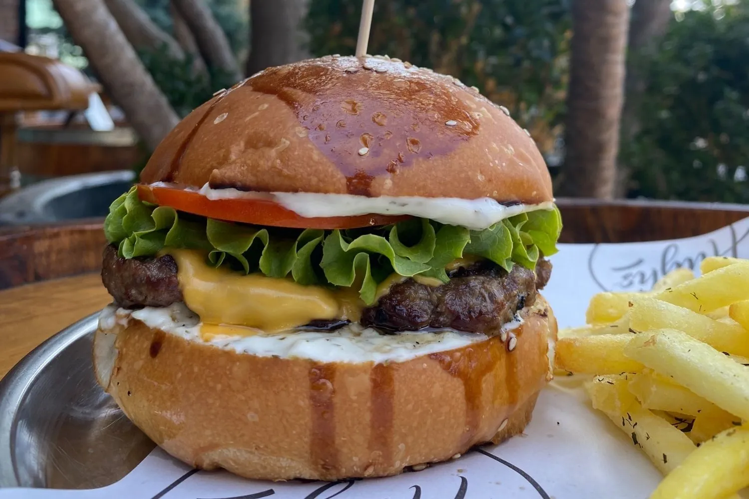 CHEESE BURGER